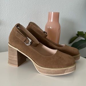 Elsie Heels from Bohme- never worn size 10 chunky wood heel